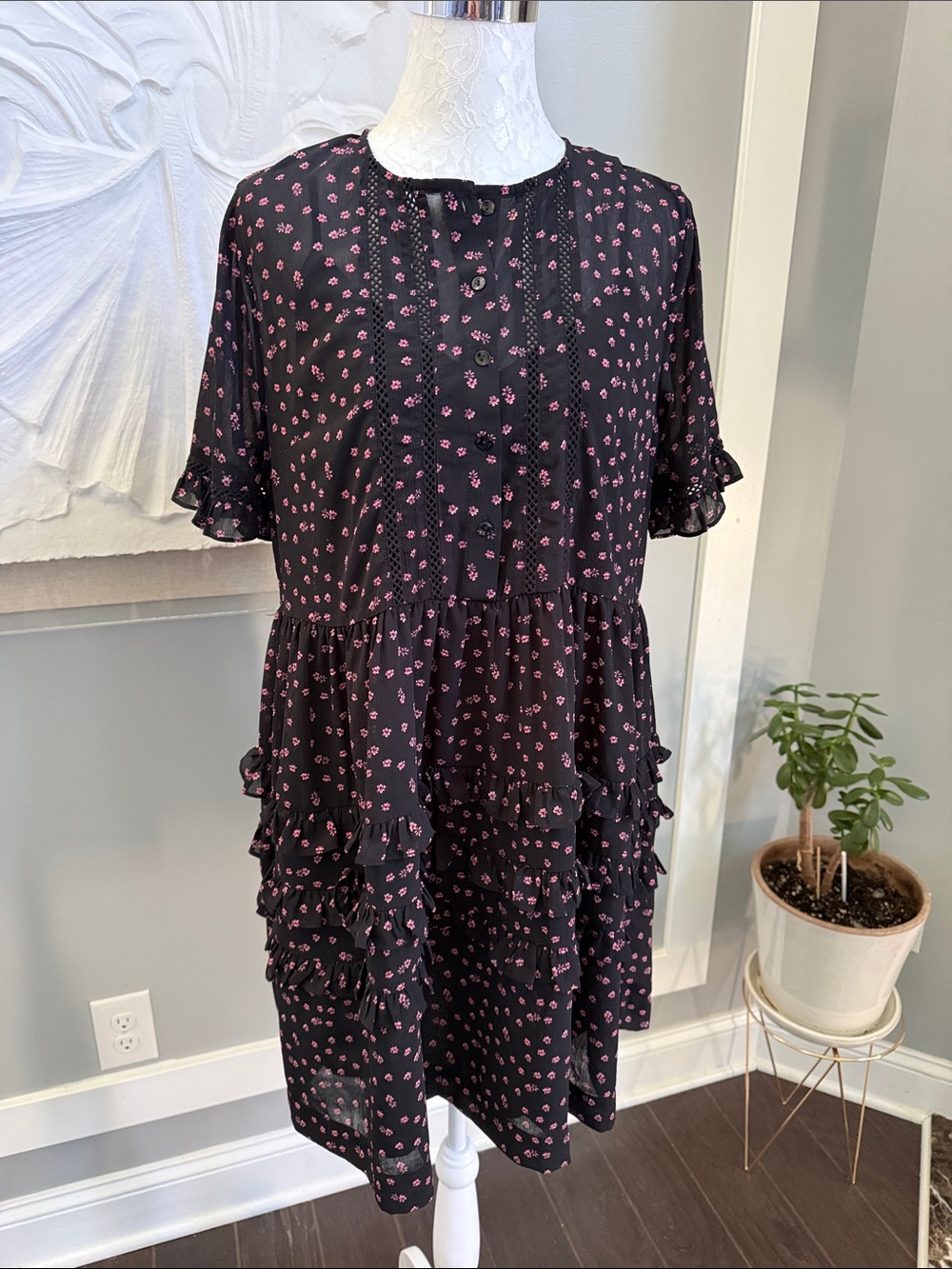 Topshop Ditsy Ladder Trim Mini Dress Black Pink Floral Ruffle Tiered Size 6